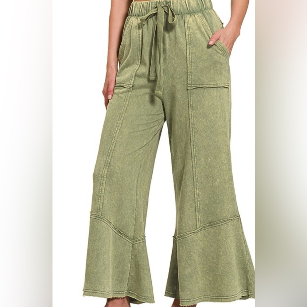 Zenana / Exposed Seam Flare Hem Pants / Boho Cropped Wide Leg Sweatpants